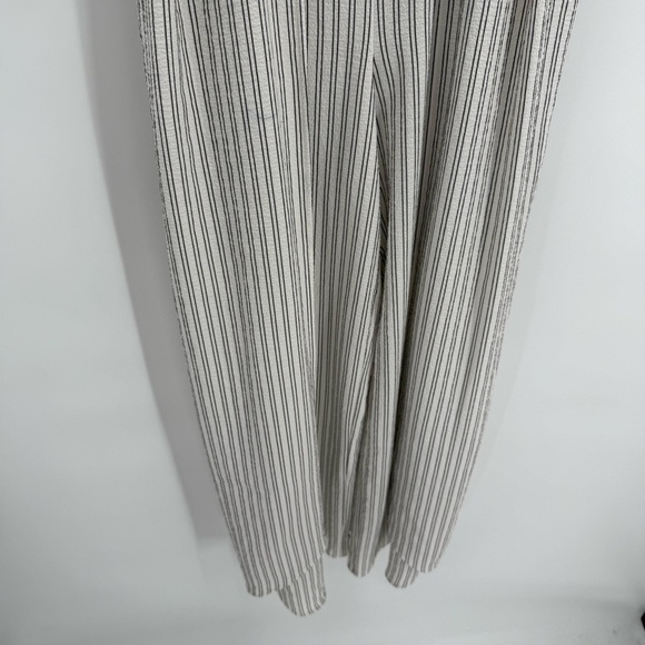 Calvin Klein NWT White Black vertical Stripes Tie Front v neck Jumpsuit size 8 - Picture 4 of 9